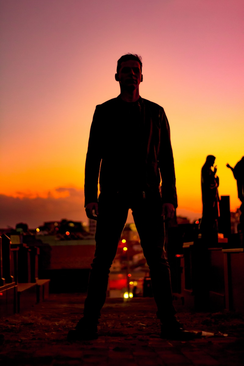 full length, men, silhouette, light, evening, travel, young men, golden hour, standing, sun, street, city, real people, sundown, person, portrait, landscape