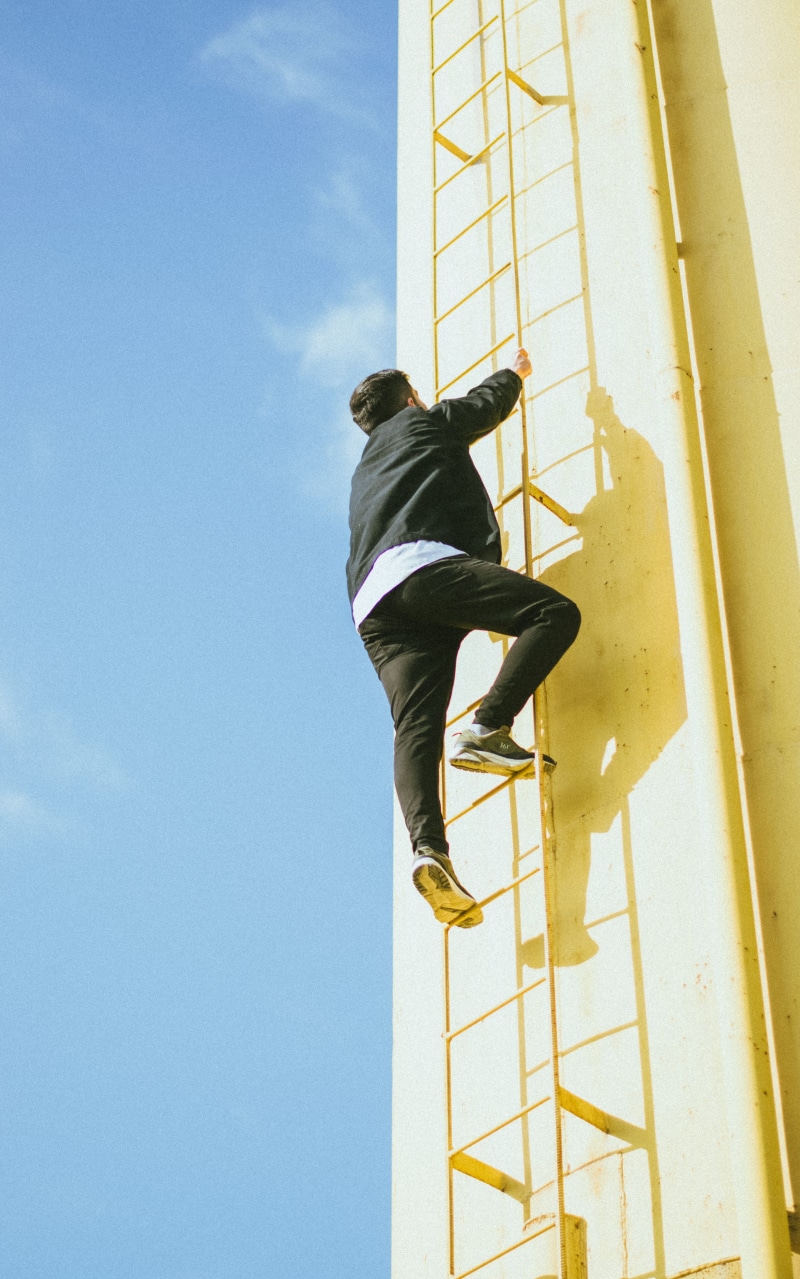 nature, architecture, building exterior, sky, 5K, stair, climb, footwear, one person, daytime, apparel, real people, low angle view, rear view, shoe, banister