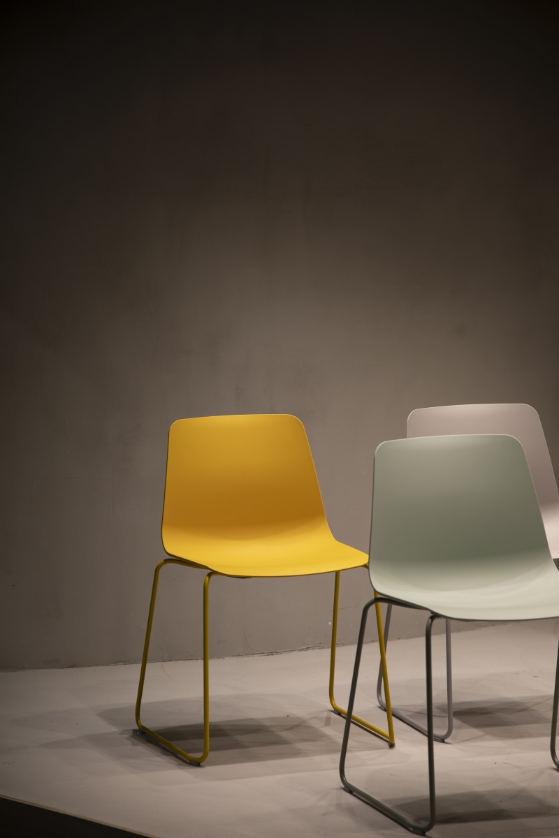 cushion, office, office chair, seat, room, waiting room, pastel, studio shot, minimal, domestic room, place of work, empty, meeting room, sparse, seats