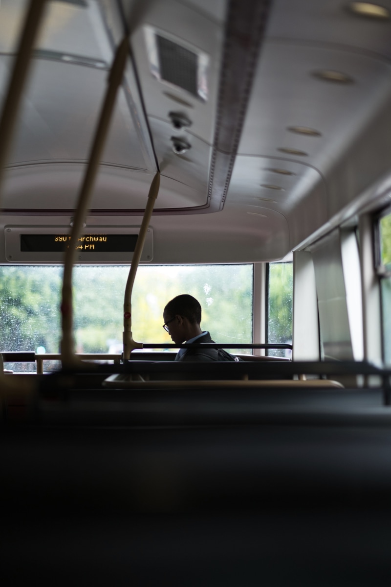 selective focus, commuter, people Traveling, mode of transportation, businessman, business, one man only, journey, boy, business Travel, sitting, seat