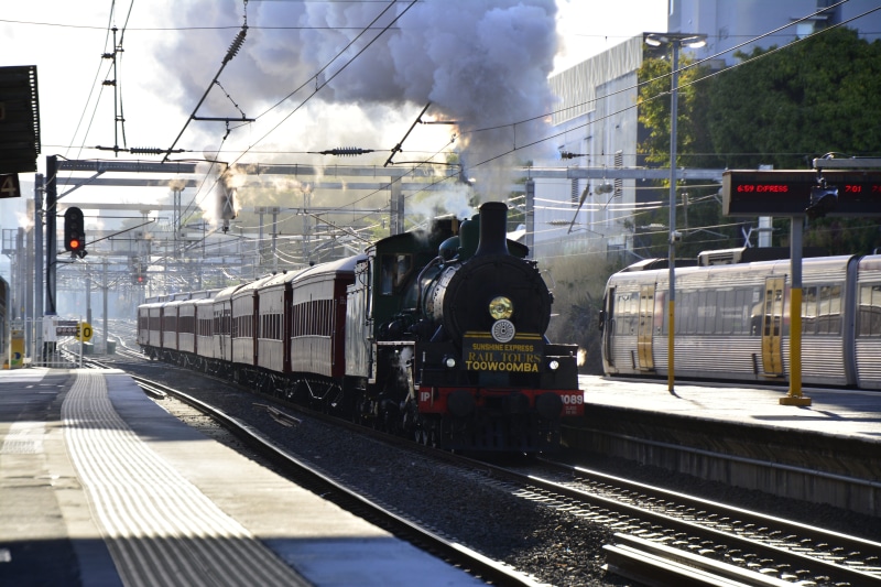 smoke - physical structure, 5K, platform, track, real people, rail, lifestyle, motion, public, nature, city, modern, architecture, railroad station platform