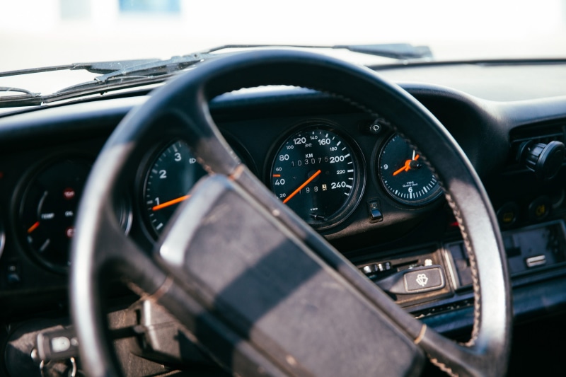 close-up, control panel, Wheel, Front, glass - material, Steering, car, design, power, Speed, fuel guauge, panel, cockpit, airplane, speedometer, lever