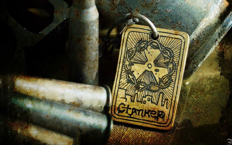 old, close-up, Stalker, colored, security, no People, high angle view, retro Styled, old-fashioned, indoors, rusty, concepts, backgrounds, pattern, chain
