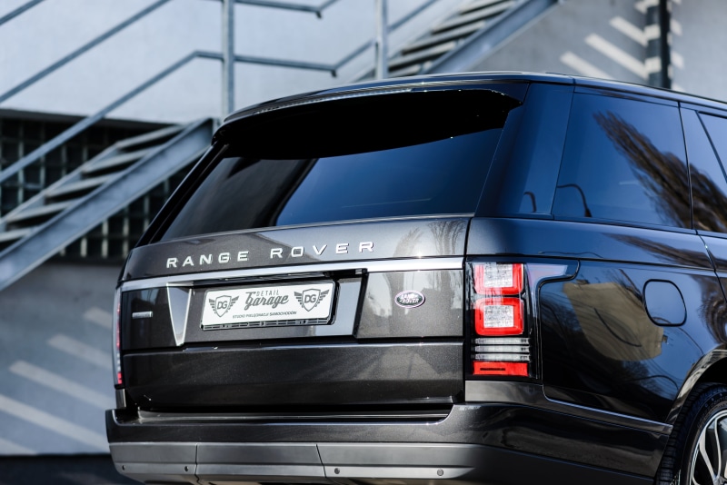exclusive, rover, parked, black, technology, sport, no people, transportation, modern, car, transport, windshield, safety, speed, vehicle, outdoors, headlight