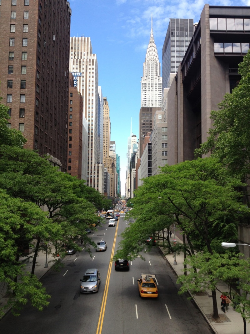 daytime, land vehicle, no people, high, taxi, 1080P, tower, mode of transportation, office building exterior, modern, street, building exterior, skyscraper