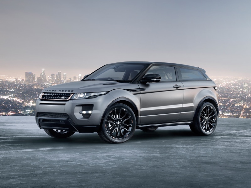 motion, spec.version, wealth, digital composite, wheel, retro styled, mode of Transport, transportation, reflection, panorama, car, 4x4, crossover Utility Vehicle