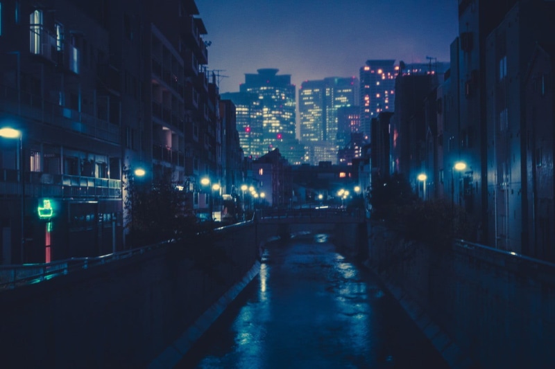 skyscraper, the way forward, diminishing perspective, city Life, twilight, urban Skyline, light - Natural Phenomenon, photo, road, building Exterior, direction