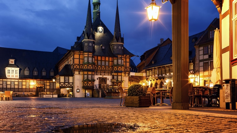 square, town, hotel, wernigerode, dusk, germany, lantern, marketplace, evening, europe, resort, gothisches haus, 4K, town square