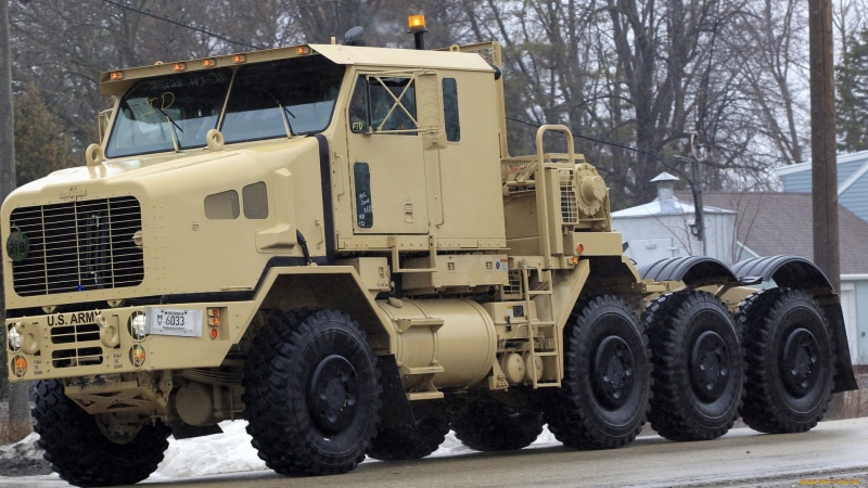 industry, road, stationary, construction site, semi, construction industry, unit, transportation, no people, winter, 1080P, beige, freight transportation