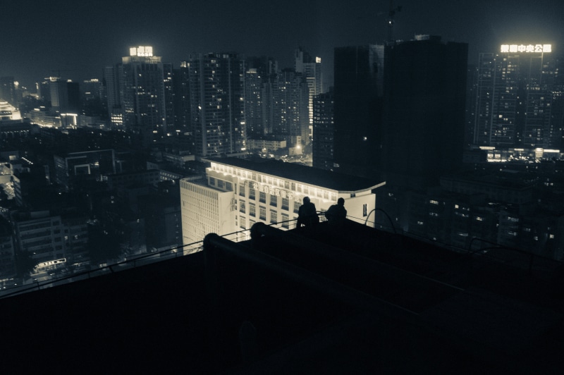 white, illuminated, building exterior, black, residential district, nanning, buildings, transportation, 5K, city life, the rooftop, building, portrait