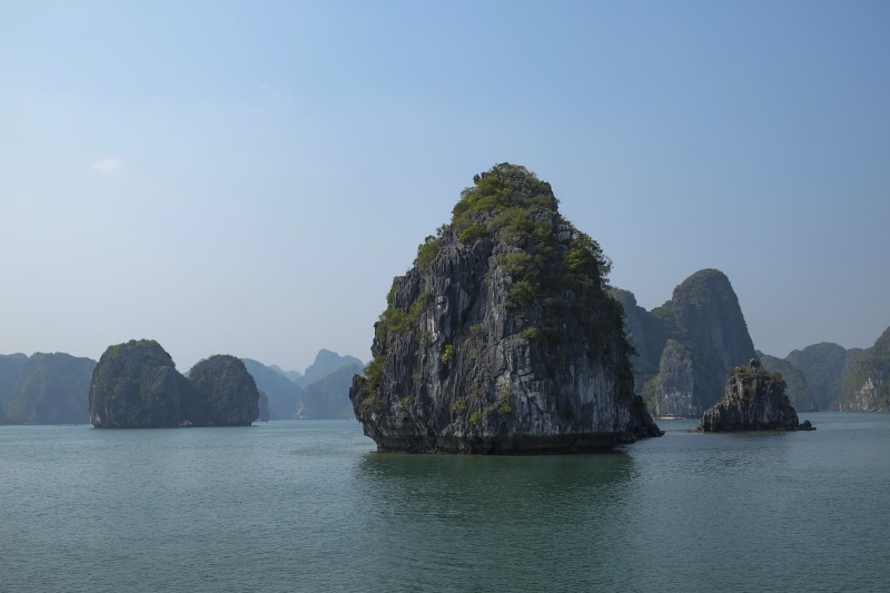 boat, ocean, karst, rocks, sky, tranquility, vietnam, no people, nature, eroded, day, halong bay, rock - object, idyllic, outdoors, tranquil scene, 4K