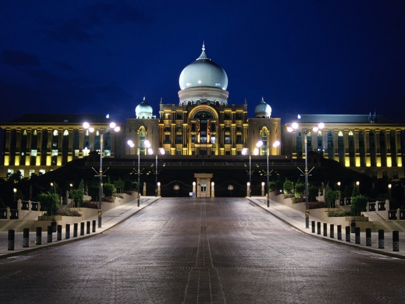 city, architecture, street light, built structure, dome, the past, outdoors, building exterior, cityscape, illuminated, travel, 720P, palace, building