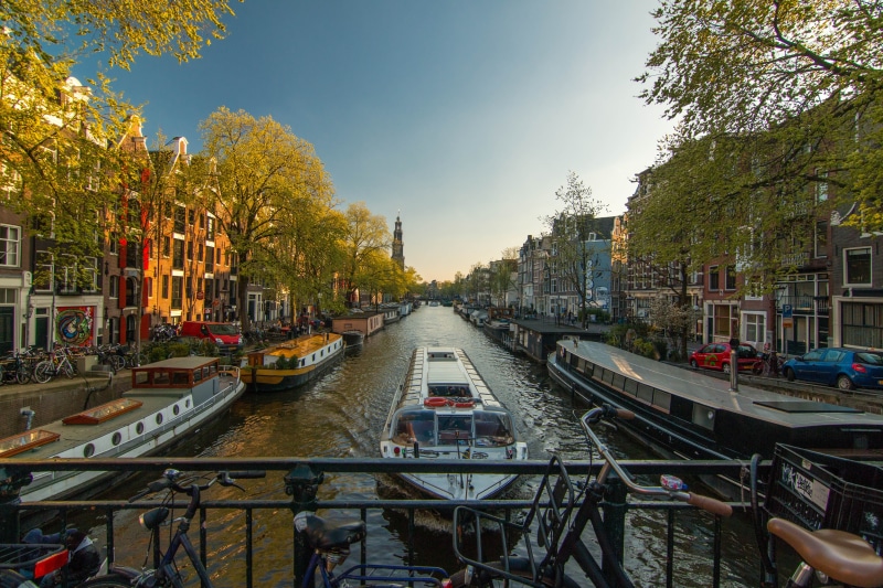 sky, nautical vessel, travel destinations, channel, mode of transportation, tourism, quay, feed, green, scene, narrow, transportation, house, building