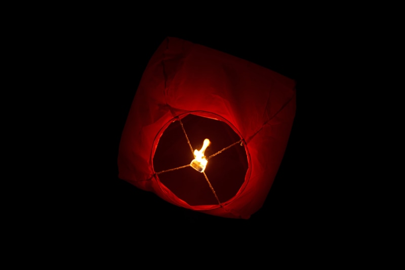 5K, event, burning, studio shot, firework, red, flame, copy space, float, orange, paper, illuminated, night, fire - natural phenomenon, electric lamp