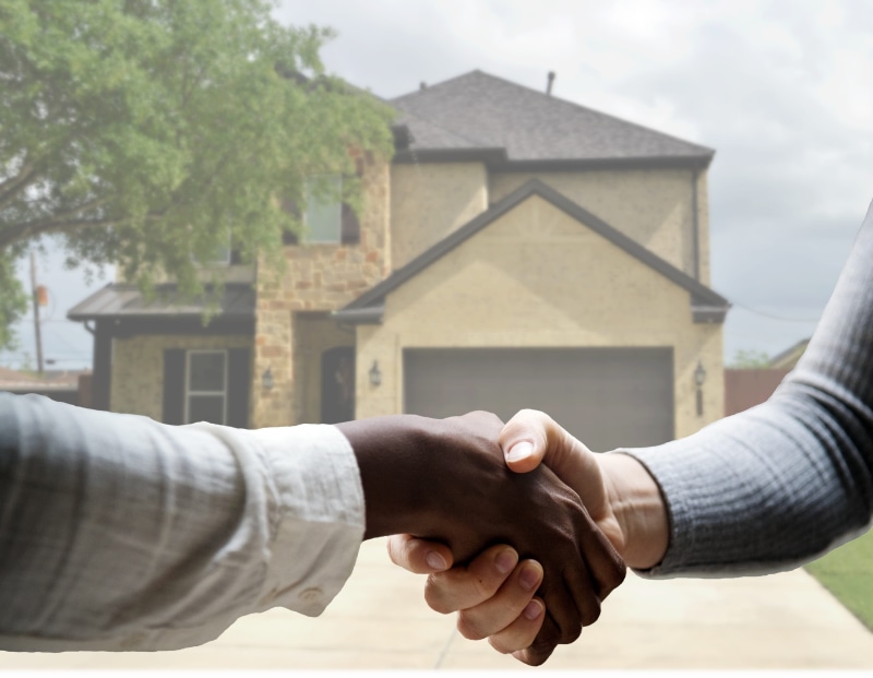 two people, partnership - teamwork, handshake, agreement, 2K, house, investment, agent, building exterior, finger, suburbs, business, human limb, sell