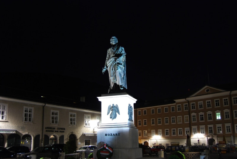 wolfgang, night, architecture, city, 1080P, memorial, human representation, low angle view, sculpture, salzburg, history, mozart, representation, art and craft