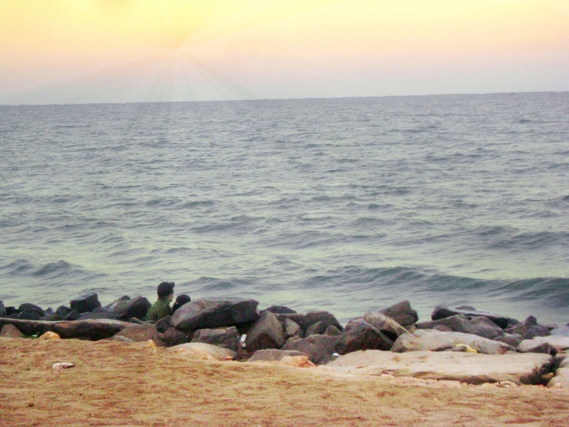 beach, idyllic, 2K, beauty in nature, pondicherry, horizon, sea, land, solid, tranquility, sky, outdoors, water, rock, rocky coastline, nature, sunset
