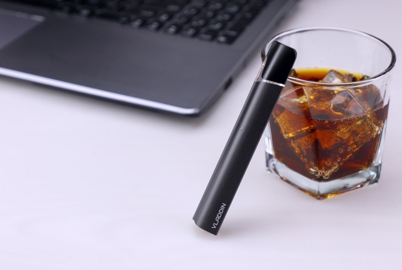 table, studio shot, no people, refreshment, glass, technology, drink, wireless technology, vaping, 5K, communication, close-up, food and drink, connection