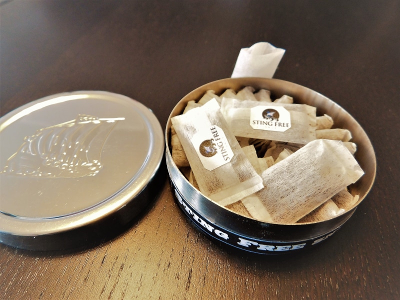 bowl, freshness, snus users, drink, cup, bengt wiberg, ecig, sniff, pouch, sting-, sting  snuff, western script, table, close-up, vaping, odins, chewing