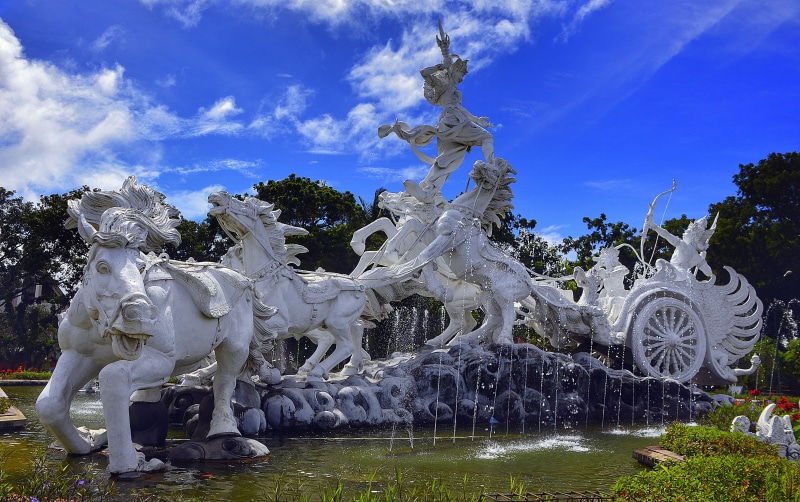 white, travel, chariot, representation, indonesia, water, sculpture, plant, travel destinations, horses, sky, no people, creativity, significant, outdoors