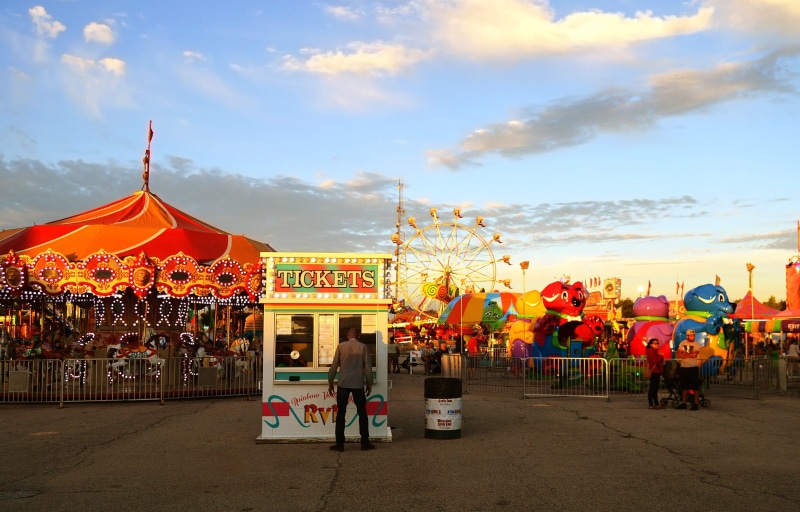 entertainment, arts culture and entertainment, ticket, fun, architecture, festive, childhood, amusement park, 2K, city, city of festivals, milwaukee, funfair