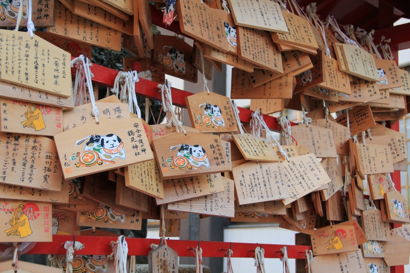 shrine, close-up, pray, built structure, wooden, 5K, desire, outdoors, culture, spirituality, day, no people, variation, tablet, prayer, communication