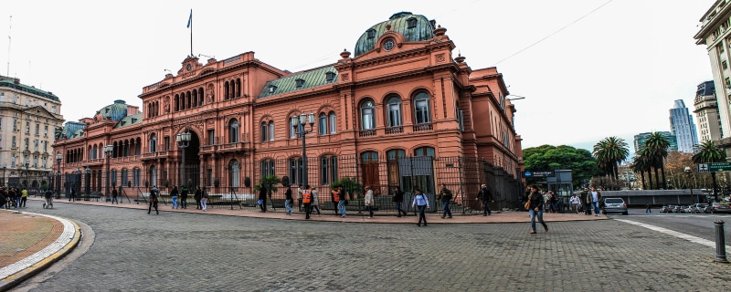 tourism, facade, the past, brown, government, sky, built structure, building exterior, house, street, 5K, city life, day, travel, casa rosada, park, argentina