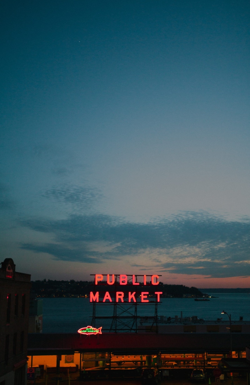 architecture, seattle, built structure, building exterior, outdoors, sky, evening, market, public market, water, illuminated, chair, no people, red, copy space