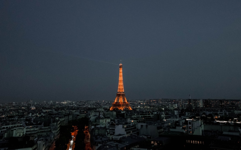 nighttime, eiffel, building exterior, cityscape, illuminated, spire, 5K, travel, light, paris, outdoors, built structure, office building exterior, scenery