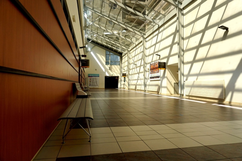 corridor, built structure, no people, moderne, fenetre, clean, urbain, architecture, 2K, transportation, station, illuminated, lumieres, building, tiled floor