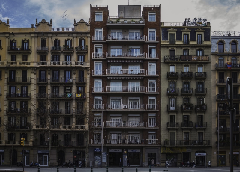 balcony, 4K, catalogne, building, built structure, spain, residential district, urban, urbain, city, catalonia, motor vehicle, street, outdoors, cloud - sky
