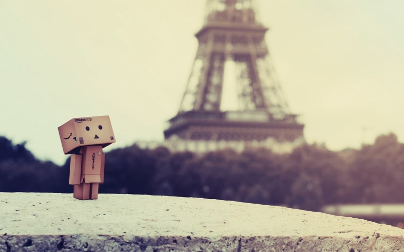building exterior, paris - France, history, toy, built Structure, 1080P, old-fashioned, sky, europe, monument, eiffel Tower, robot, building, old, retro Styled
