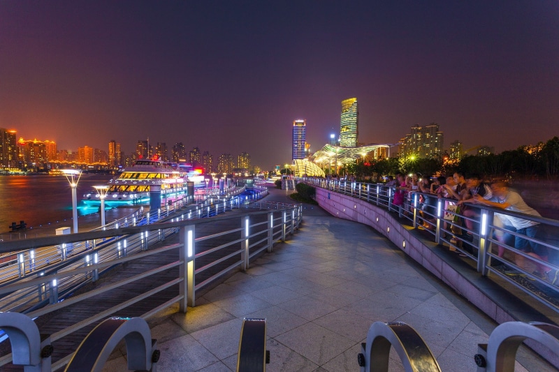 metal, city, shangai, urban, china, summer, landscape, 1080P, railings, China landscape, people, gray, Night, s, architecture