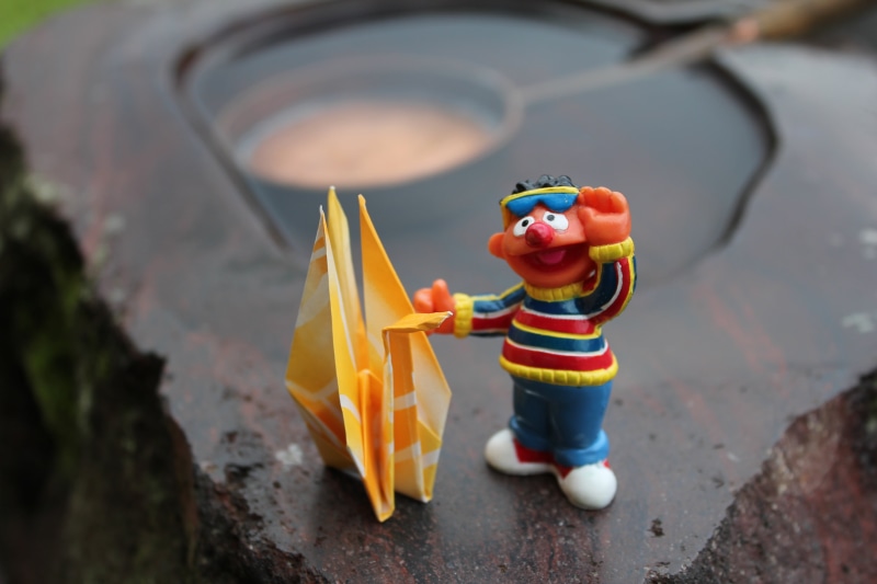 paper bird, Cultural Works, Creative Commons, sesame, origami, postal, open license, fuente, papier, Barrio Sesamo, postcard, statuette, street, Japon