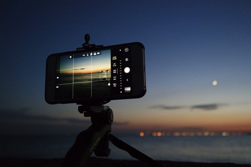 phone, lighting equipment, video, arts culture and entertainment, view, film industry, dusk, sea, tripod, 1080P, selfie, photography themes, equipment