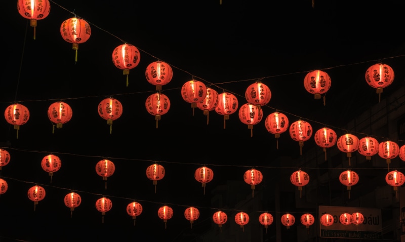 red light, chinese, lighted, illuminated, festival, chinese lantern, 5K, large group of objects, angle, black background, photo, lantern, low angle view