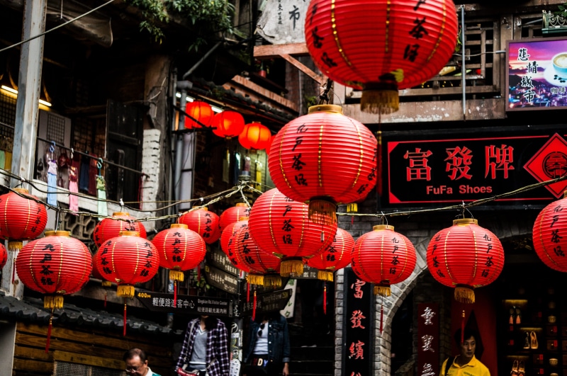 red, paper lantern, lighting equipment, chinese new year, architecture, decoration, building exterior, traffic light, lanterns, urban, lighting, restaurant
