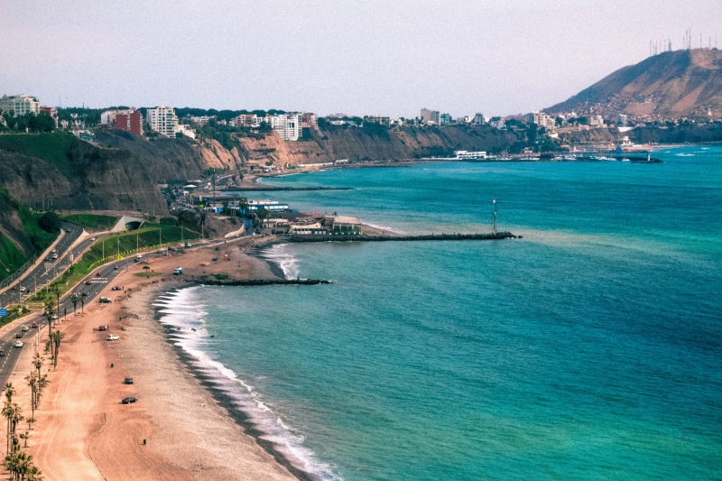 dock, beauty in nature, tranquil scene, architecture, water, building exterior, land, scenics - nature, 5K, ocean, rock, city, lima, summer, miraflores