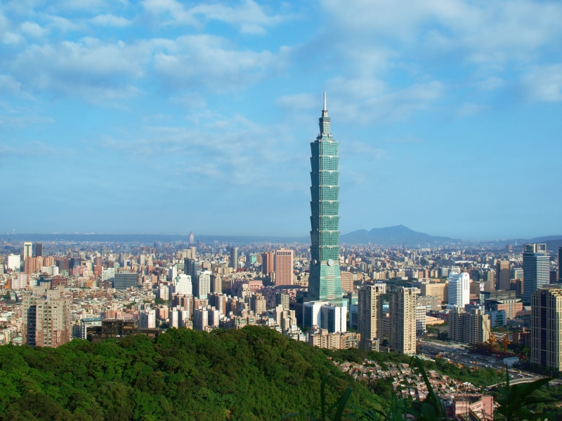 residential district, urban Scene, architecture, skyscraper, communications Tower, city Life, outdoors, famous Place, skyscrapers, day, asia, financial district