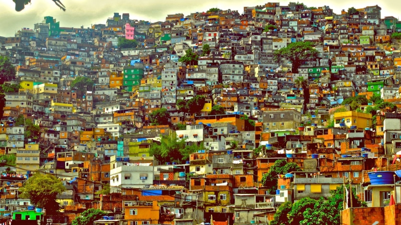 2K, favela