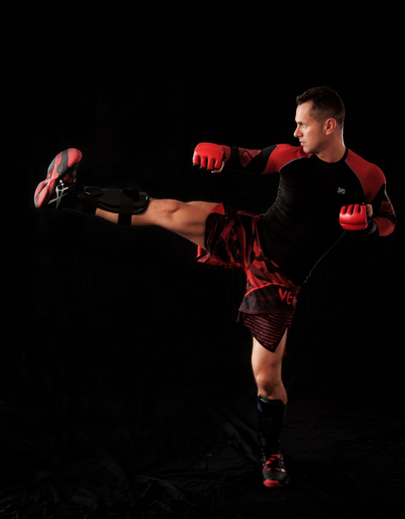black background, full length, tai-chi, adult, chi sao, muay thai, attack, lat sao, fight, finger stitch, fighter, kamps port school, motion, martial arts