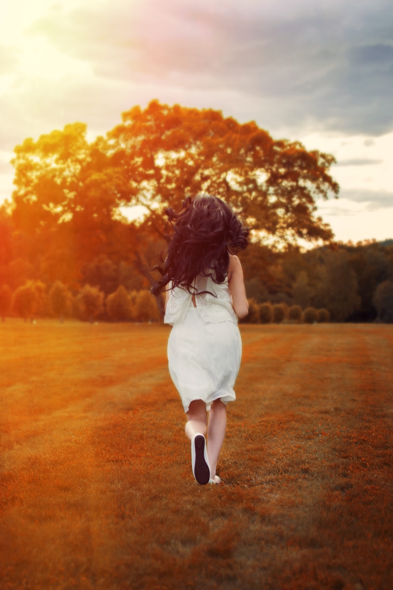 motion, nature, runner, cool, one person, plant, sunset, lons hair, field, casual clothing, hairstyle, lifestyles, sky, photo, white dress, girl, leisure activity