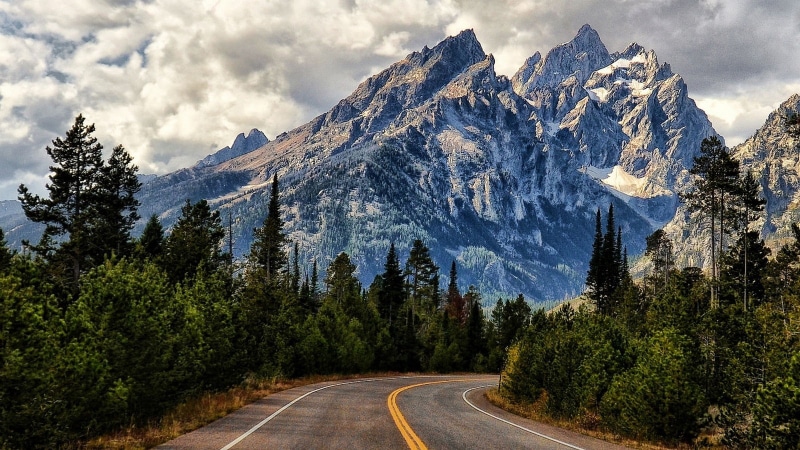 transportation, no people, snowcapped mountain, coniferous tree, cloud - sky, shrubs, pine tree, 720P, tranquility, outdoors, plant, mountain peak, direction
