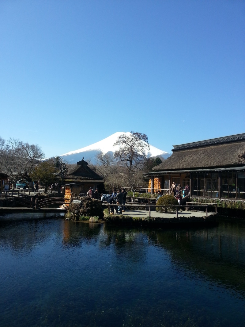 mount, tree, asia, chureito, water, religion, lake, building exterior, landmark, fuji-san, belief, 2K, travel, day, reflection, sky, volcano, snow, view