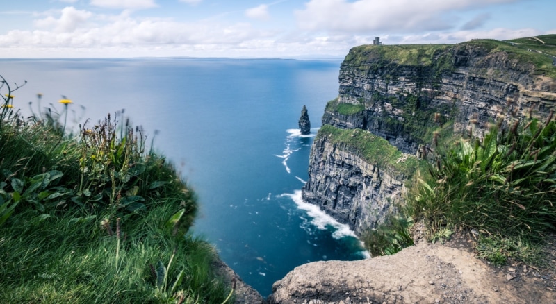 visit, rock formation, Water, beauty in nature, Landscape, Grass, Seascape, Nature, tourism, cliffs of moher, solid, Travel, county, tranquility, landmark