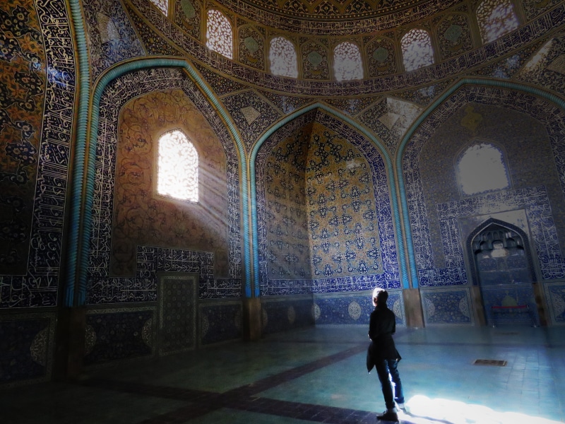 architecture, travel destinations, religion, window, tourism, arch, sheikh lotfollah mosque, real people, full length, one person, 4K, man, iran, light
