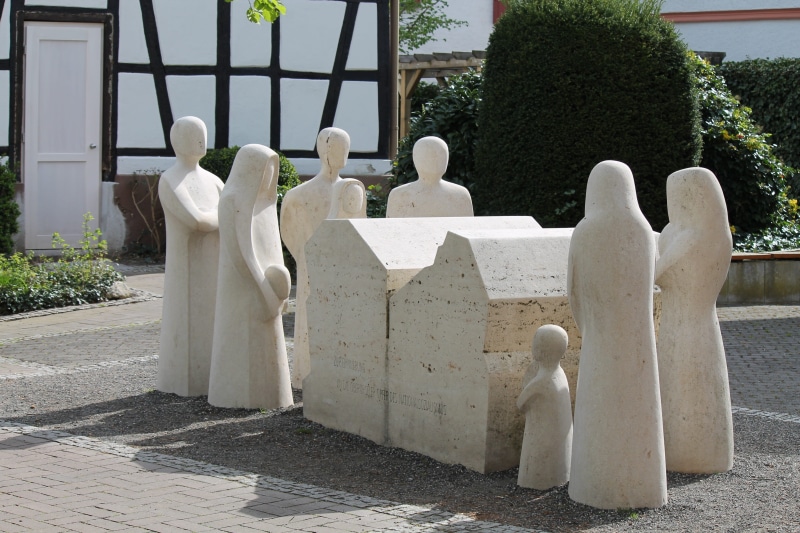 sculpture, tree, rest, reminder, no people, national socialism, 4K, art and craft, architecture, memorial, built structure, nature, statue, craft, representation