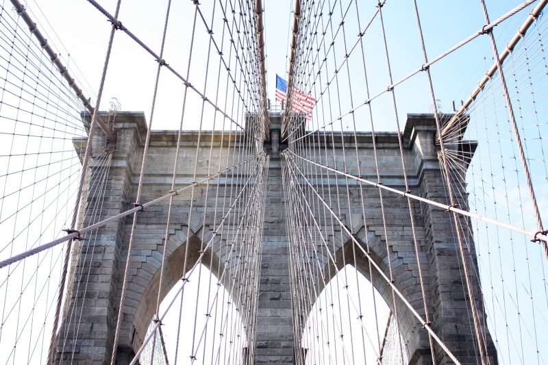 patriotism, travel, day, building, nature, sky, atop, arch, handrail, 4K, connection, national icon, structure, nyc, building exterior, bridge - man made structure