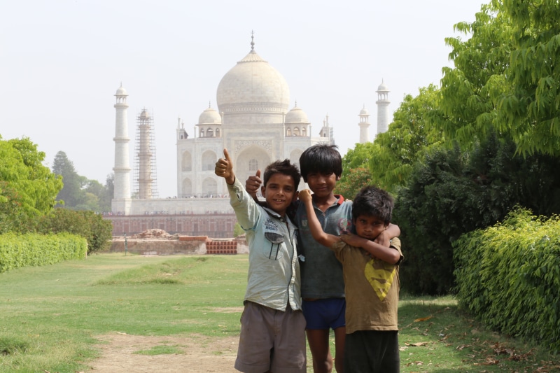 males, building exterior, nature, childrens, taj, people, child, tourism, men, architecture, dome, boys, history, built structure, positive emotion, near