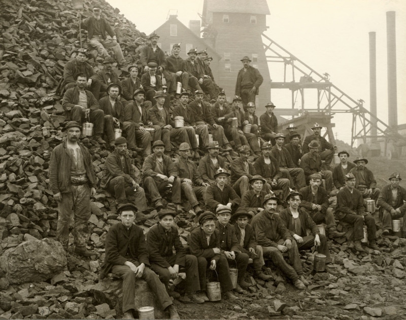 tamarack mine, city, sitting, grayscale, armed Forces, michigan, men, crowd, 1905, real people, group of people, workers, government, built structure, people
